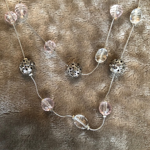 Very Pale Pink & Silver Necklace Set - Picture 9 of 11